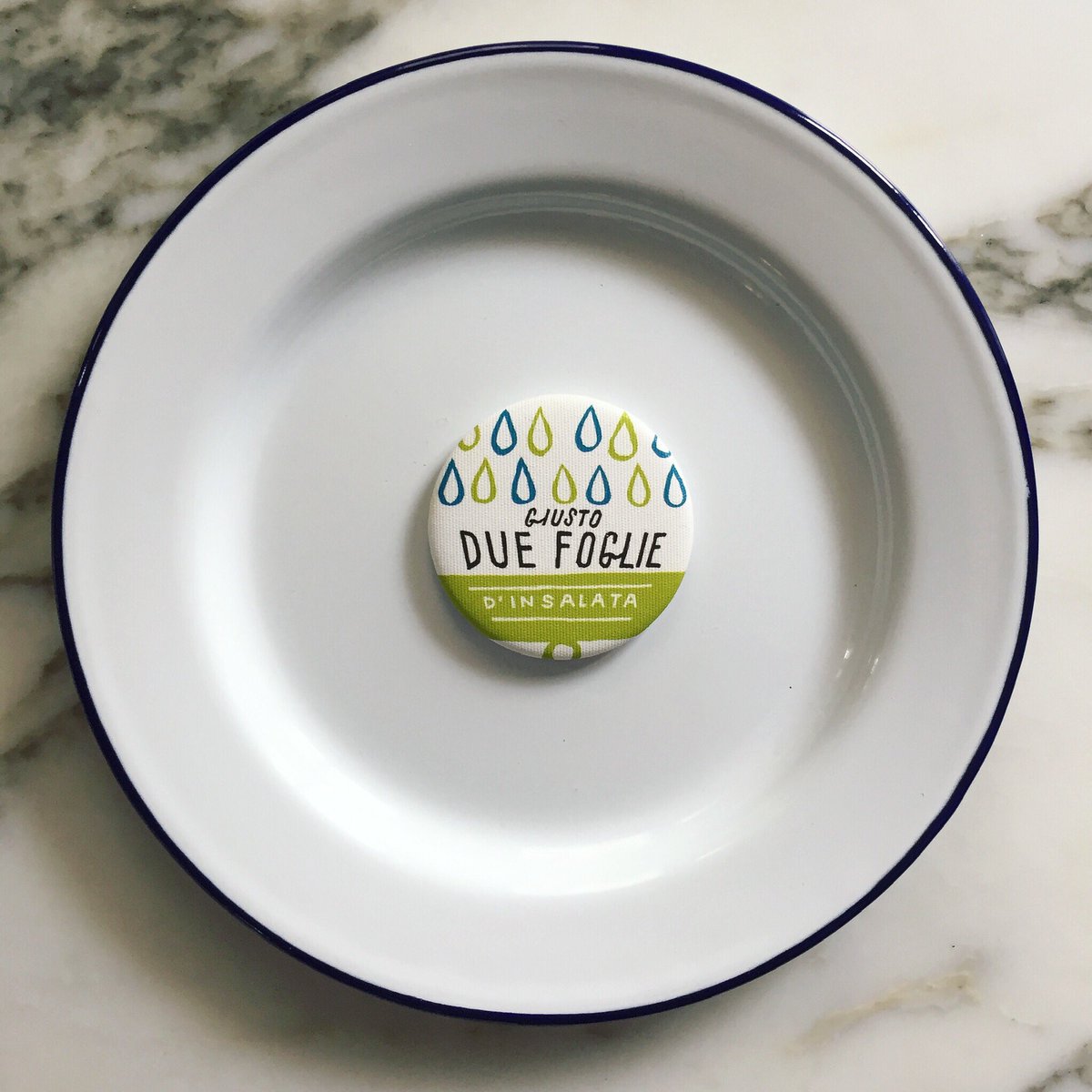 🥬 GIUSTO DUE FOGLIE D’INSALATA ... ma non le vedo!!?? Ecco forse anche meno... 🍃
#LePalle si preparano per l’estate 2019 ⛱  
#LePalleMagnetiche —> bit.ly/2DCyn91 😇 😎