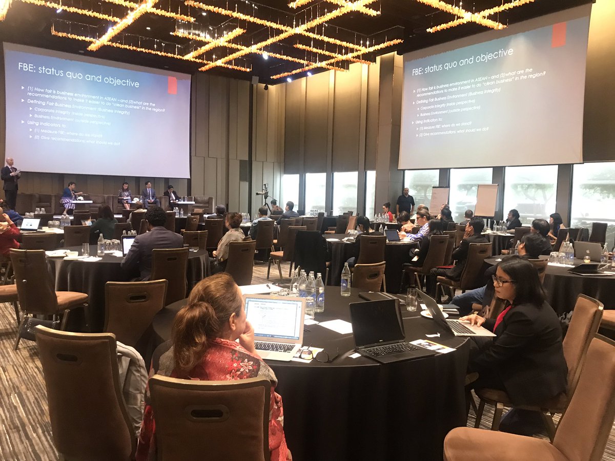 Natasark's tweet photo. From @UNDPasiapac Regional community of practice:Honored to present the #anticorruption innovations @UNDP_ACIAC @UNDPArabStates is implementing in #arabregion! Happy to see that we are contributing to #SDGs! Thankful for this learning opportunity #NextGenAnticorruption https://t.co/Y5t5XjVtBa