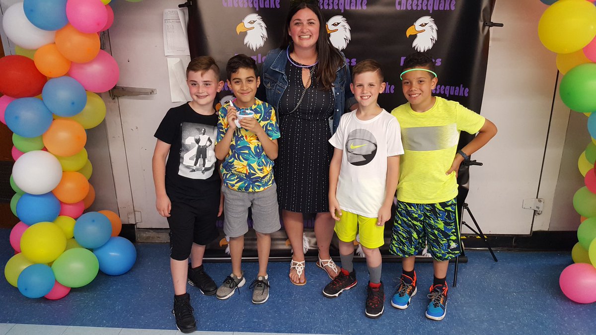 StyleWithLin's tweet photo. We have great teacher's at Cheesequake, but the one we will miss the most, is this gem 💎 right here. Her communication skills are amazing, she shares their journey ALL the time and she's an AMAZING teacher. @lovett103 Thank you for everything! #CheeProud https://t.co/p70jBXntDf