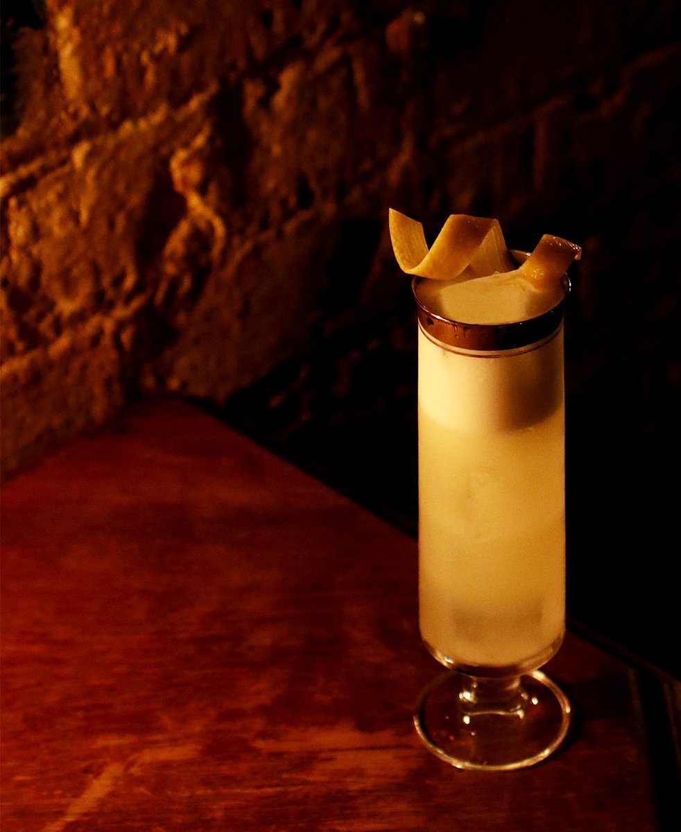 A Kick In The Head, curtsey of @bombaysapphireuk , Bergamot Aperitif, Velvet Falernum,
Citrus, <a href="/umbrellabrewing/">Umbrella Brewing</a> Sparkling Cider