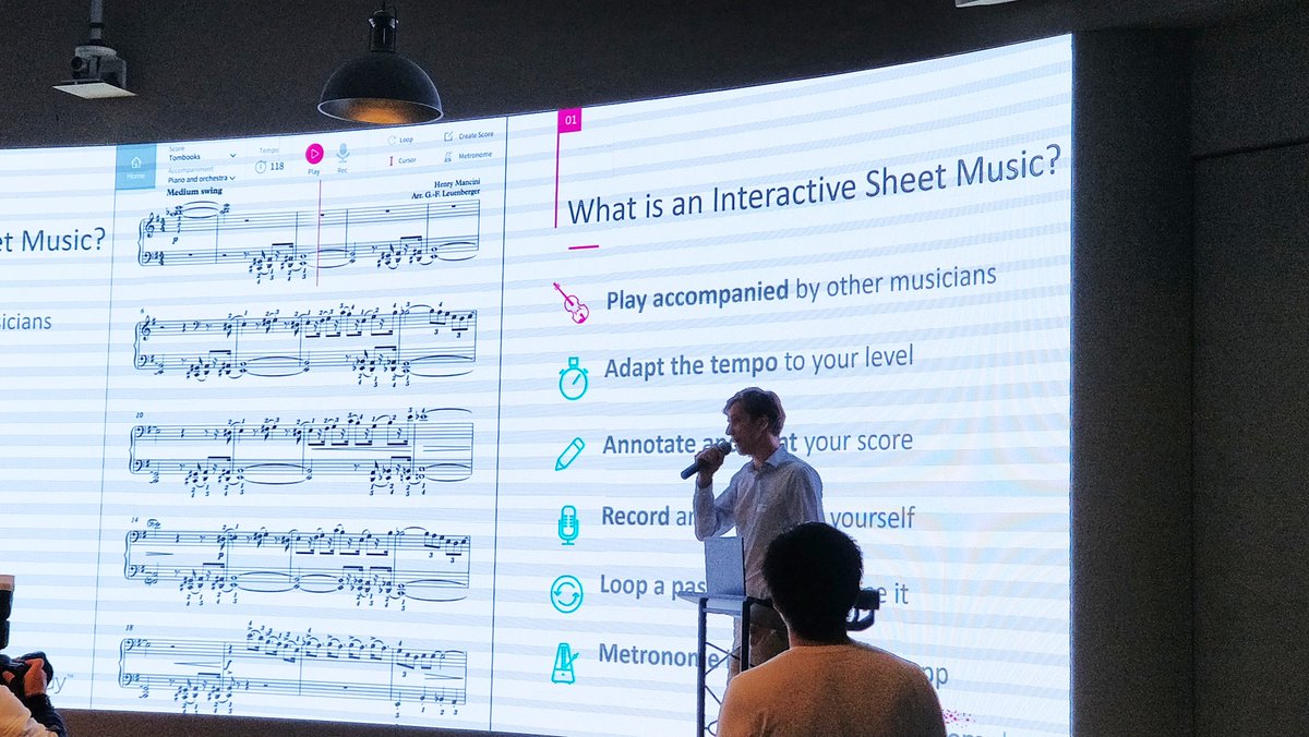 PatBarbey's tweet image. High-impact, one minute pitch by #vdtech startups #BeCare @TomplayApp @AVAtronics_sarl #DeepCube tonight in Shanghai #SwissTech @PwC_China Center of excellence cc @swissnexChina @Innovaud @SwisscomStartUp
