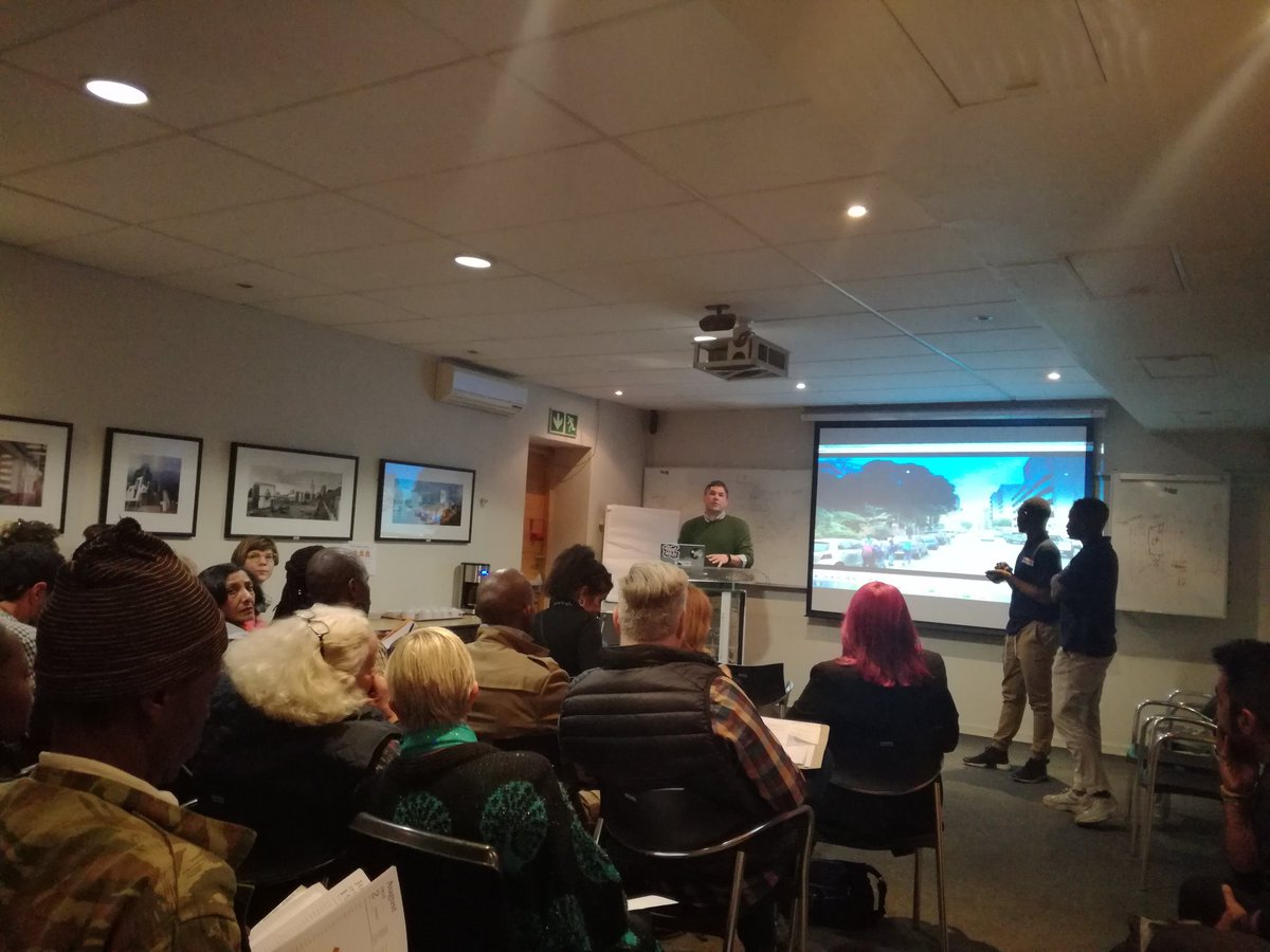 PCLouw's tweet photo. The first two teams to present are the hosts of the Orange Farm walk and the Hillbrow walk.

Both teams took a community-centric approach in their walks.

#JoziWalks https://t.co/xVti9gEjzc