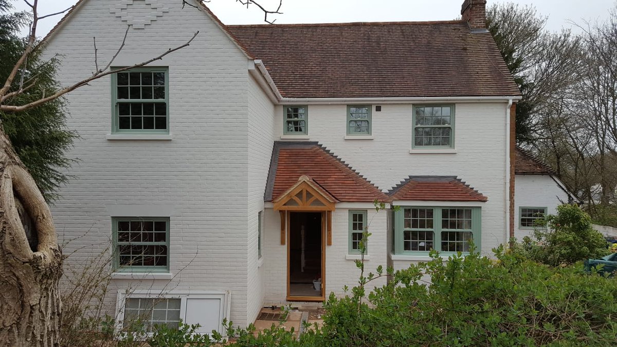ridonglass's tweet photo. Some nice Chartwell Green vertical sliders added to this property . Customer is very pleased .
Check out our full range online @ @ridonglass or pop in store. https://t.co/R20IoOqEkL