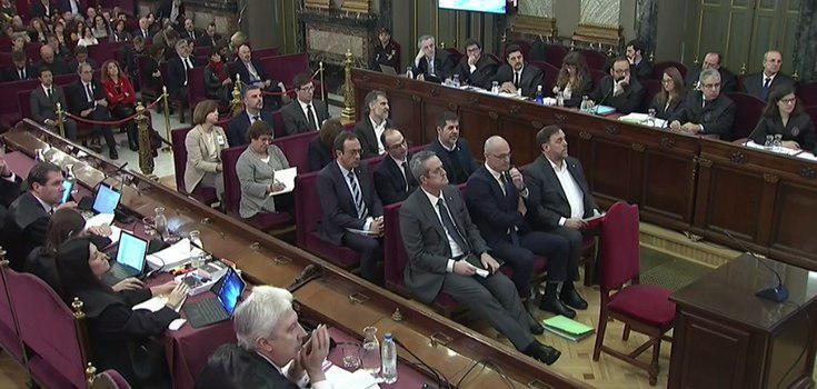 Des del Suprem: Després de 52 sessions de Judici i 603 dies de presó, avui no s'acaba res. Plens d'autoestima per haver convertit una cerimònia repressiva en un acte de reafirmació social i nacional, d'amor a la llibertat
