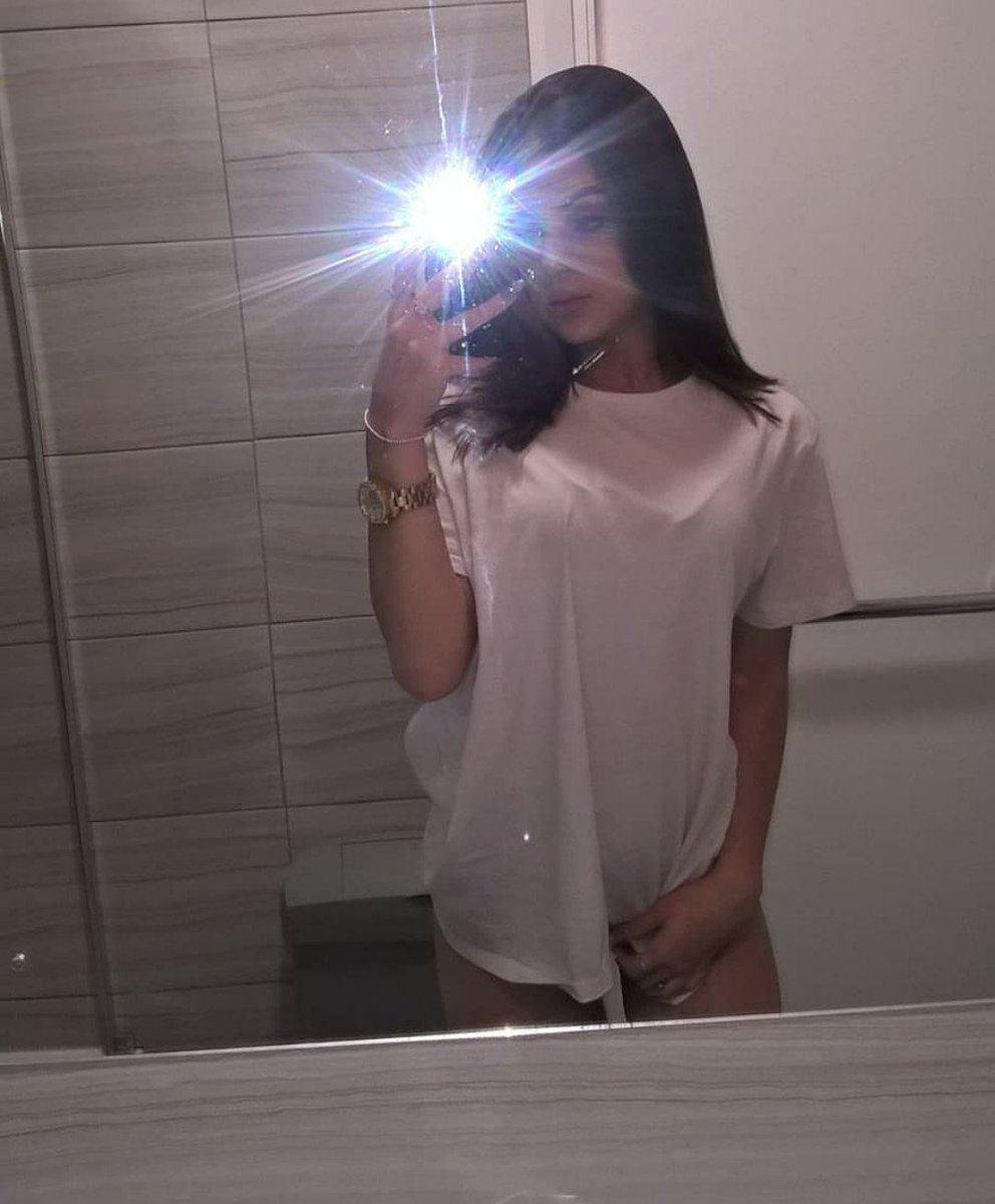 yourprincesspge's tweet photo. Morning losers

#findom #findommes #findomuk #findommegoddess #findombrat #brat #young #teen #goddess #loser #cei #sissy #cuck #homewrecker #hotterthanyourwife #submit #humanatm #paypig #piggy #BBC https://t.co/tjIxTWK2Sr
