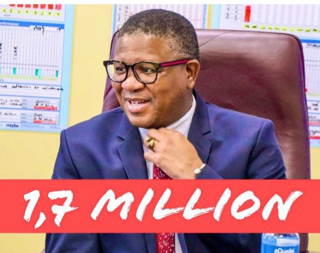 Follow Wednesday: 

Following the next 1000 to retweet this. - #RazzFollowBack 

Azishe !!