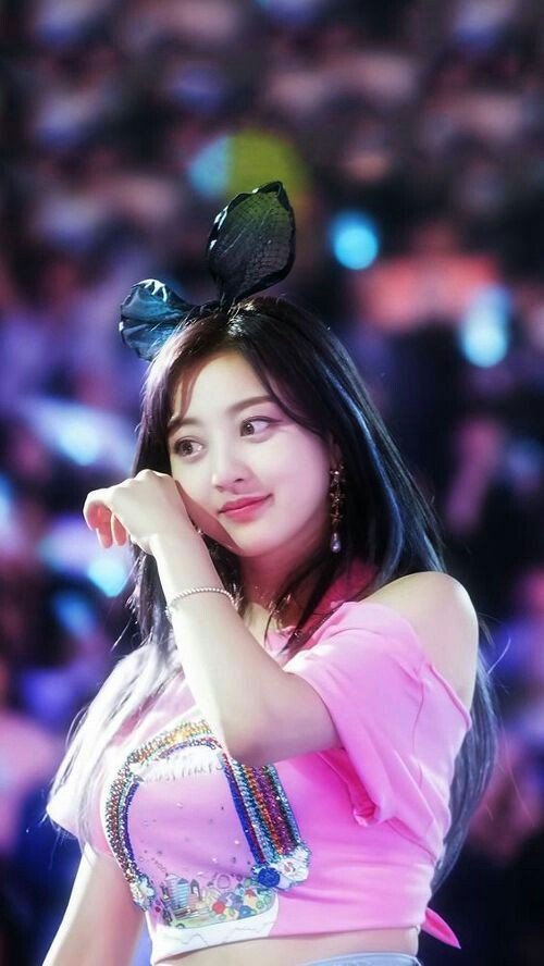 jihyo tweet media