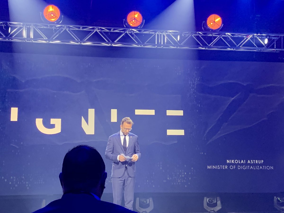 «The #future belongs to those who dare to stay ahead». Cool #challenge from @nikolaiastrup at #Ignite19 by <a href="/CogniteData/">Cognite</a>

<a href="/CrayonIT/">Crayon Group</a> <a href="/InmetaCon/">Inmeta</a> #ArtificialInteligence #digitalization #Industry40 #InternetOfThings