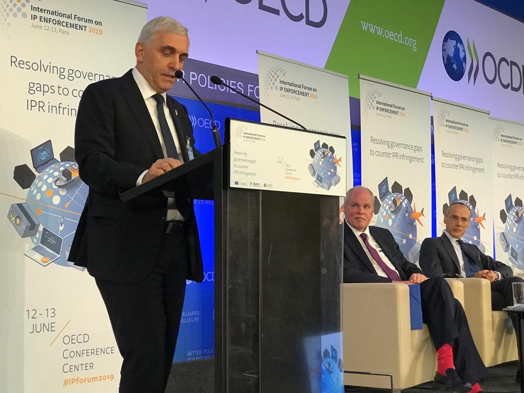 EU_IPO's tweet photo. "No single organisation or agency can tackle #counterfeiting and #piracy on its own.  Having clear strategies and making a coordinated effort to carry them out is, therefore, the only way forward." –  Executive Director Christian Archambeau, at the opening of the #IPforum2019 https://t.co/gBskWREMj2