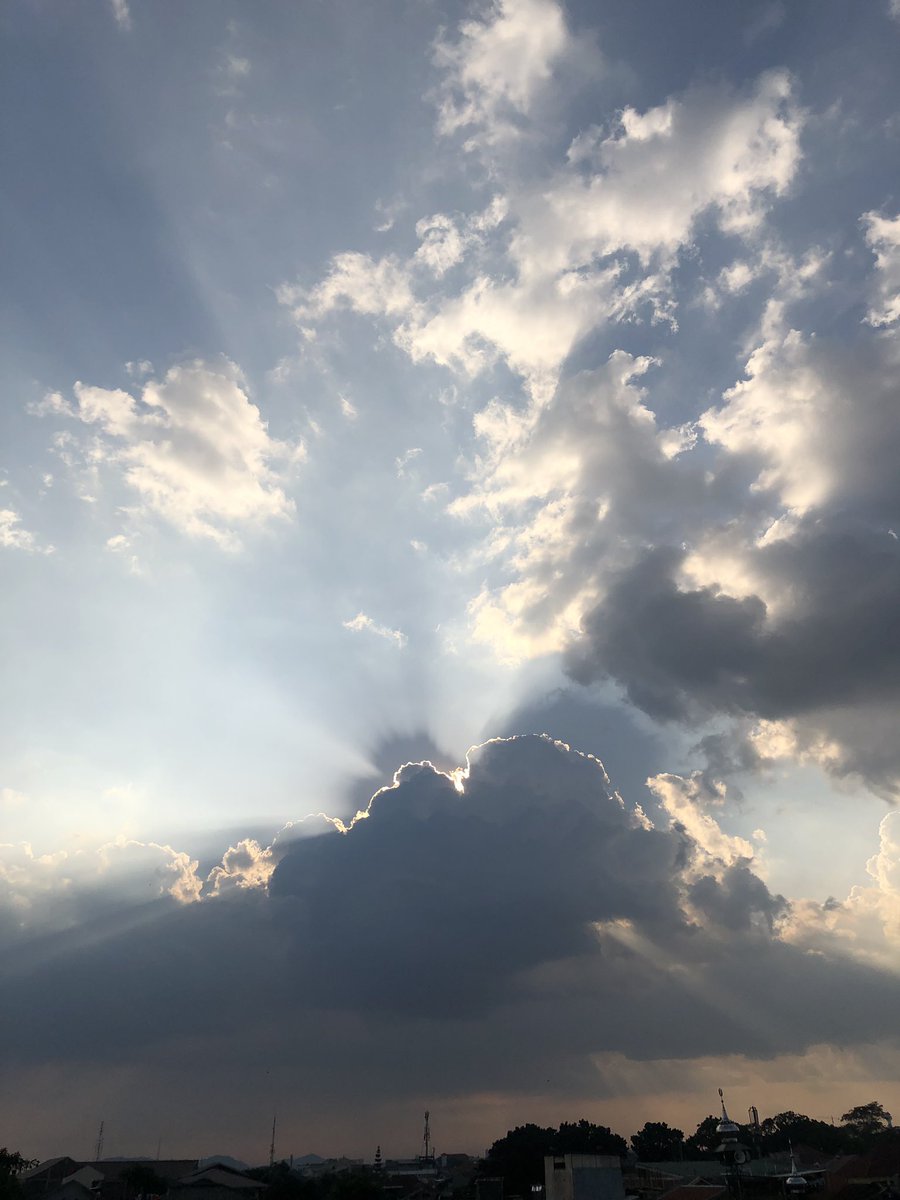 Novia Naditya Putri (@novinaditya) on Twitter photo 