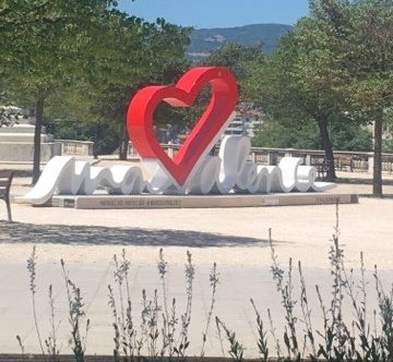 Elonmusknedbxs's tweet photo. Un très Agréable et Joyeux
Mercredi à Tous 😉🌹
#Valence
#Drôme
#KiosquePeynet
Kiosque des Amoureux
#MaVille 💖
#ValenceVueduCiel
#Rhône
#JetSystem 🚁
Photos by Isabelle https://t.co/ZHJeBUJpsC
