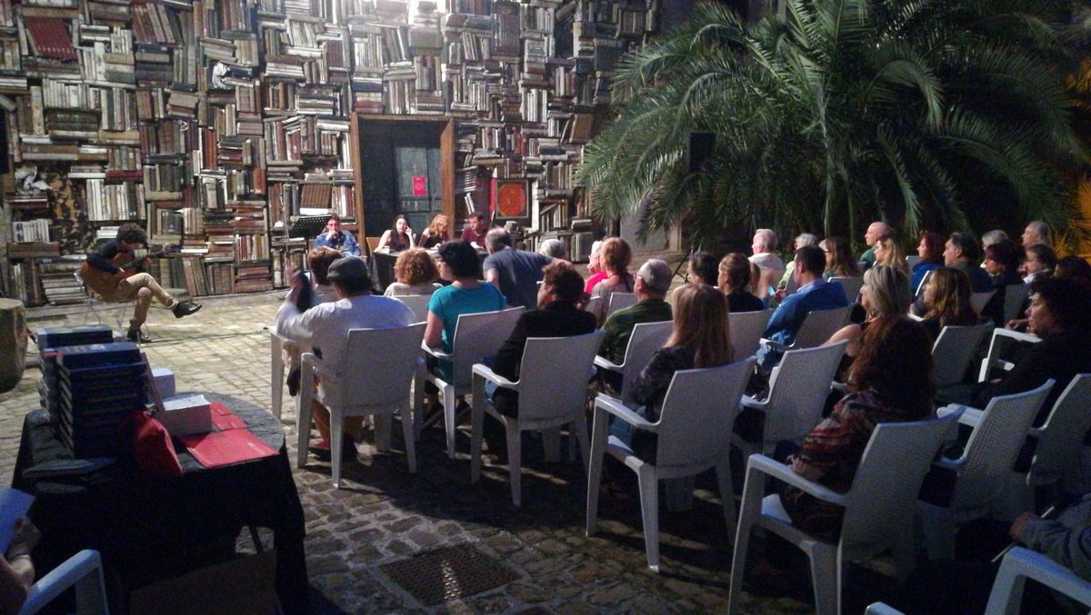 PesaroMusei's tweet photo. Ultima serata di poesia con Vaghe stelle dell'orsa, vi aspettiamo alle 21.30 nel cortile di Palazzo Mosca! https://t.co/bdeMqHnlI9 https://t.co/tvfvkCMBls
