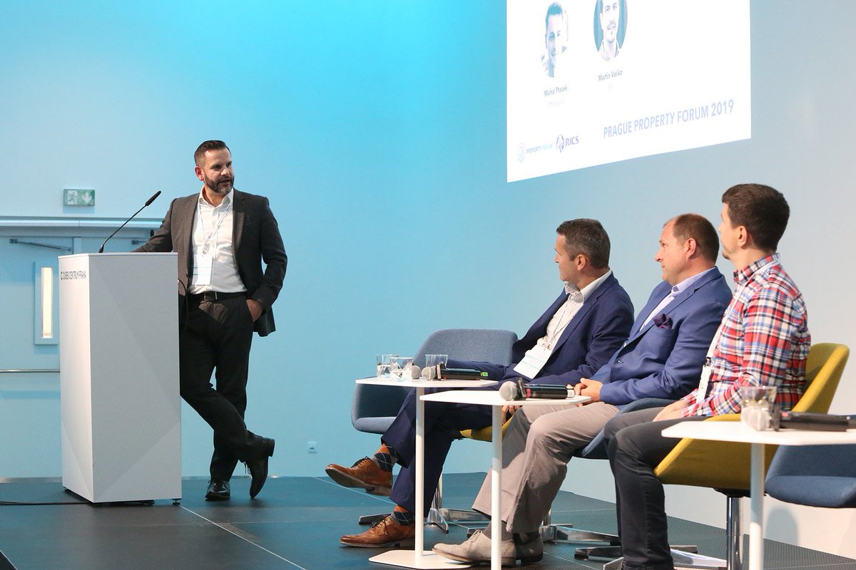 EY_CeskaRep's tweet photo. Have you ever wondered what makes #tenants happy? Our colleague Martin Vaško discussed the changing concept of ideal #office space at #PraguePropertyForum 2019. #realestate #investmentrealestate @_Property_Forum https://t.co/ZYxI0V01wc
