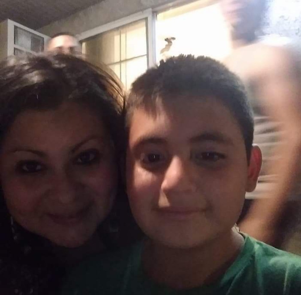 ocmarisol's tweet photo. Happy bday to jesus Rivera
#chuey #jesusrivera #tiamarisolrivera https://t.co/dwnEyDYOWL