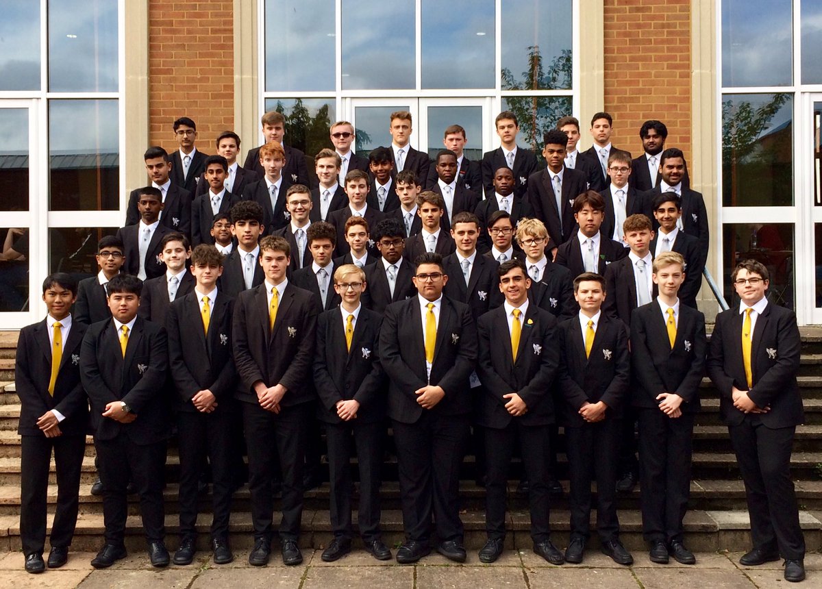 SHSSixthForm's tweet photo. Congratulations to our 2019/2020 Prefect team!! Welcome to the @shsrbk leadership family! #LeadershipMatters #developingourleaders #leadersoftomorrow #ACE https://t.co/KDzD8d9fU1