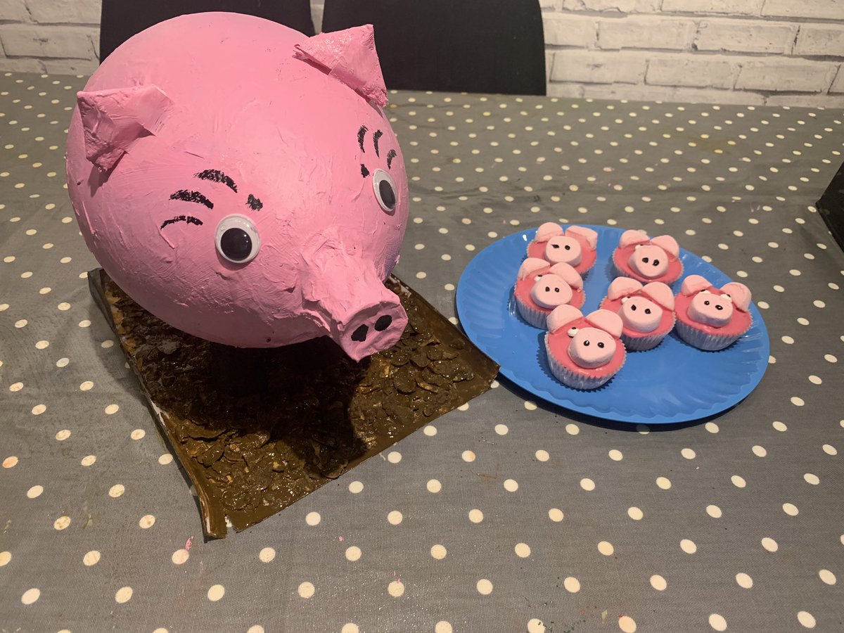 mrssfletch's tweet photo. School projects. Hope I (I mean they!) win something 🐷🤣 #primaryprojects #micropigs #gettingcreative https://t.co/UnBT3Fz8PT