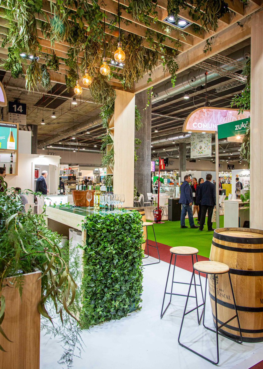 kiwicomesp's tweet photo. Stand para @marquesderiscal en la Feria Organic Food Iberia 2019. #eventos #organicfood #vinos #diseno https://t.co/xjsvYma3zl