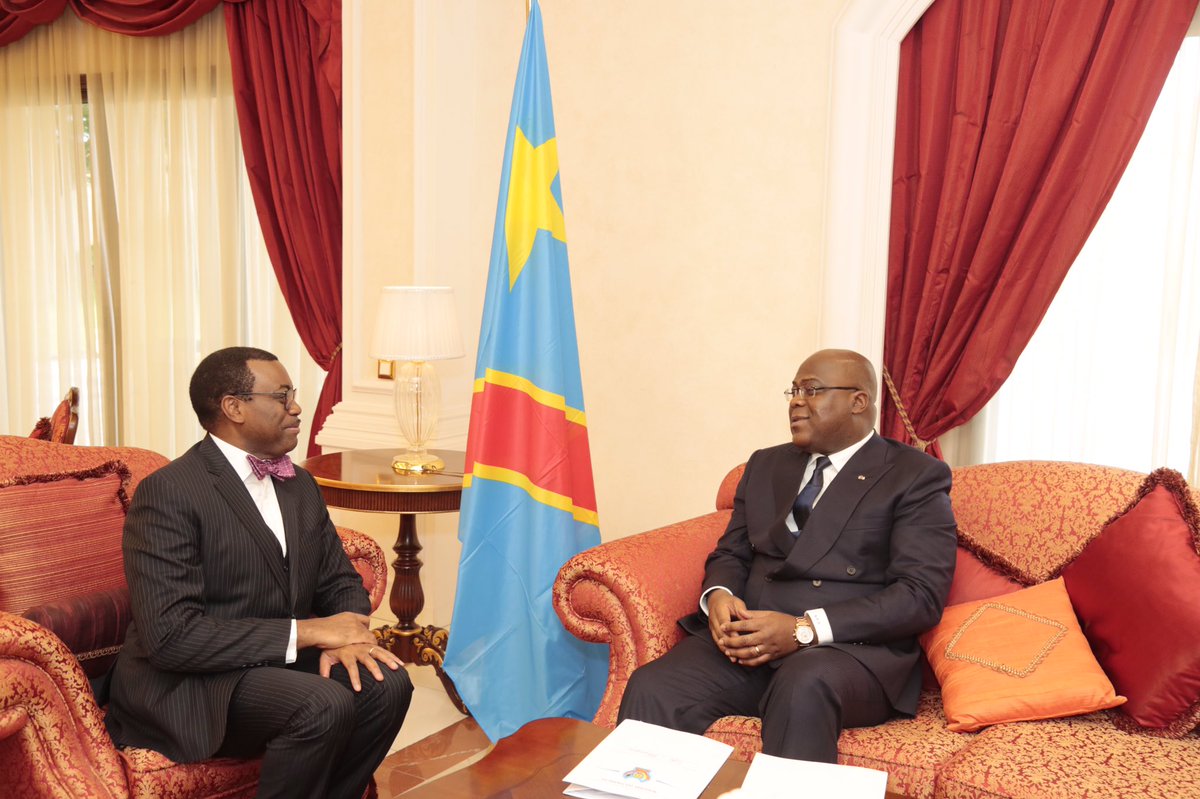 Présidence RDC 🇨🇩 (@presidence_rdc) on Twitter photo #RDC
En séjour en Guinée équatoriale où il participe à l’Assemblée annuelle de la #BAD, le Chef de l’Etat Félix-Antoine Tshisekedi a reçu M. <a href="/akin_adesina/">Akinwumi A. Adesina</a> Président du Groupe de la Banque africaine de développement à Malabo ce mercredi 12 juin 2019. #RDC
En séjour en Guinée équatoriale où il participe à l’Assemblée annuelle de la #BAD, le Chef de l’Etat Félix-Antoine Tshisekedi a reçu M. <a href="/akin_adesina/">Akinwumi A. Adesina</a> Président du Groupe de la Banque africaine de développement à Malabo ce mercredi 12 juin 2019.
