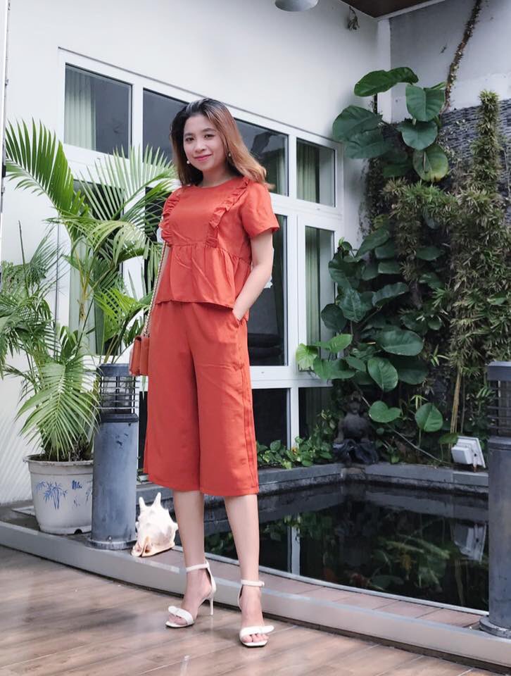 AoGiay's tweet photo. Cho 1 vé nàng ��áng iu với siêu phẩm...
           🎀 Set PEPLUM + Q.CULOTES LỬNG 🎀
Ta nói 5 màu màu nào cũg đẹp thế này thì chịuuu rùiii 👏🏻 https://t.co/WmkqBcf9A6