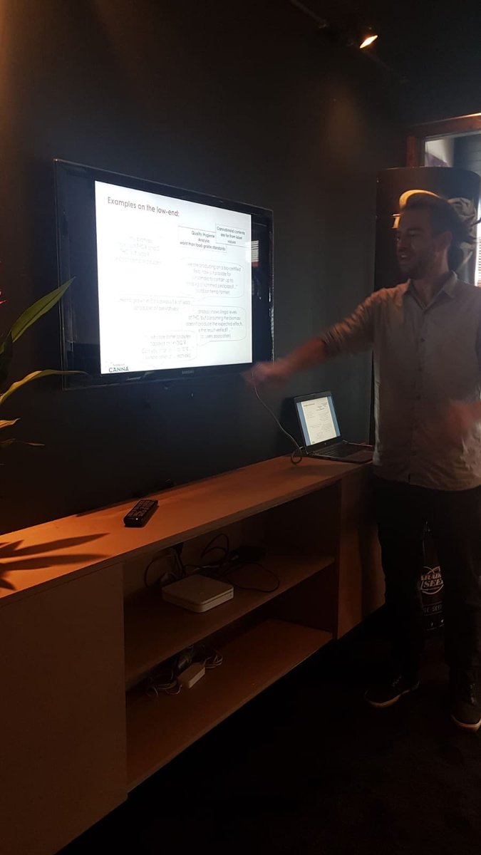 fundacioncanna's tweet photo. Quality control is the subject for our Quality Manager’s talk this morning in The Mastercourse Medicinal Cannabis of @jungle_talks #mastercourseMedCan #JungleTalks #CannabisIndustry #CannabisCommunity https://t.co/H3rlkZtshx