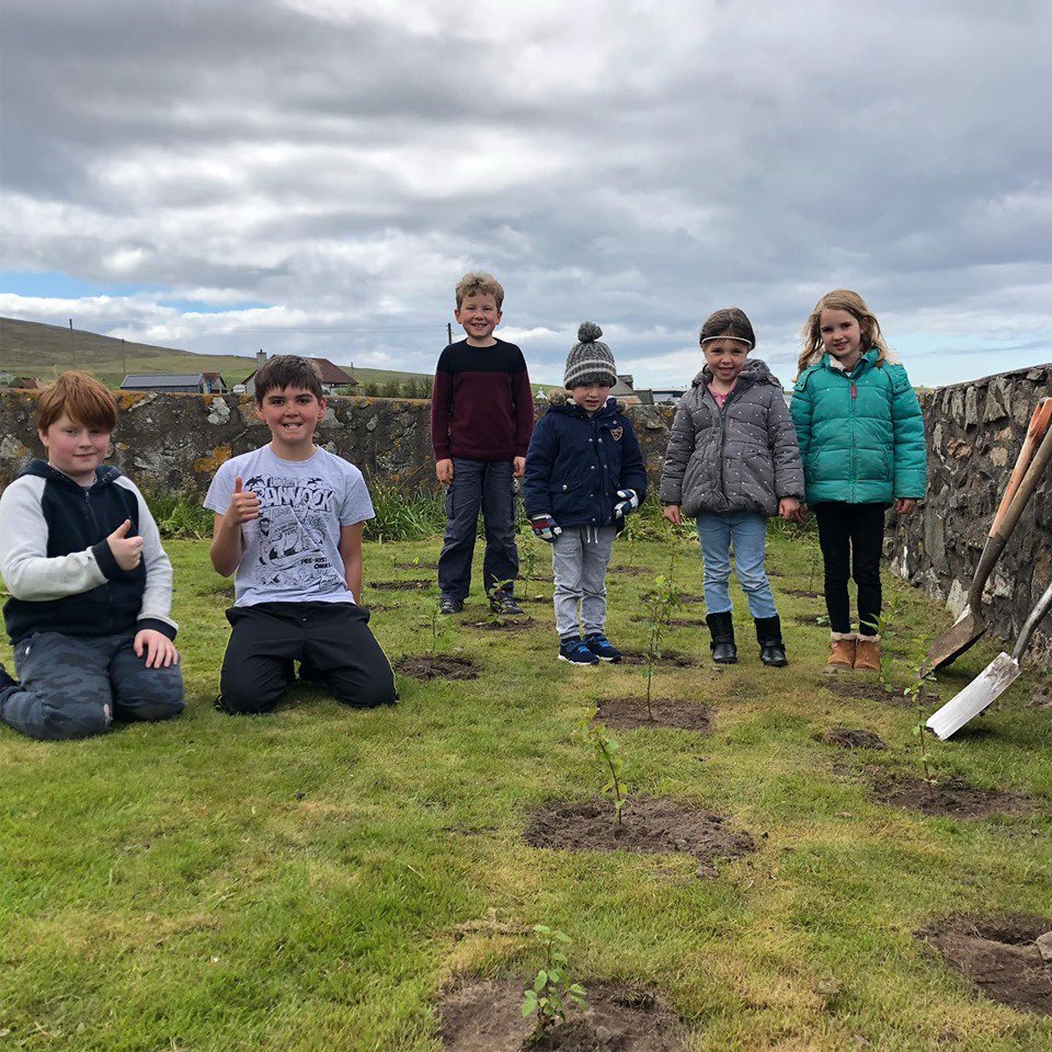 Have you seen our feature on tree planting by Alex Garrick-Wright in this month’s Shetland Life?

We were delighted to see the children from Sandness Primary School our with their spades yesterday creating space for nature in their playground. 

Well done Sandness School!