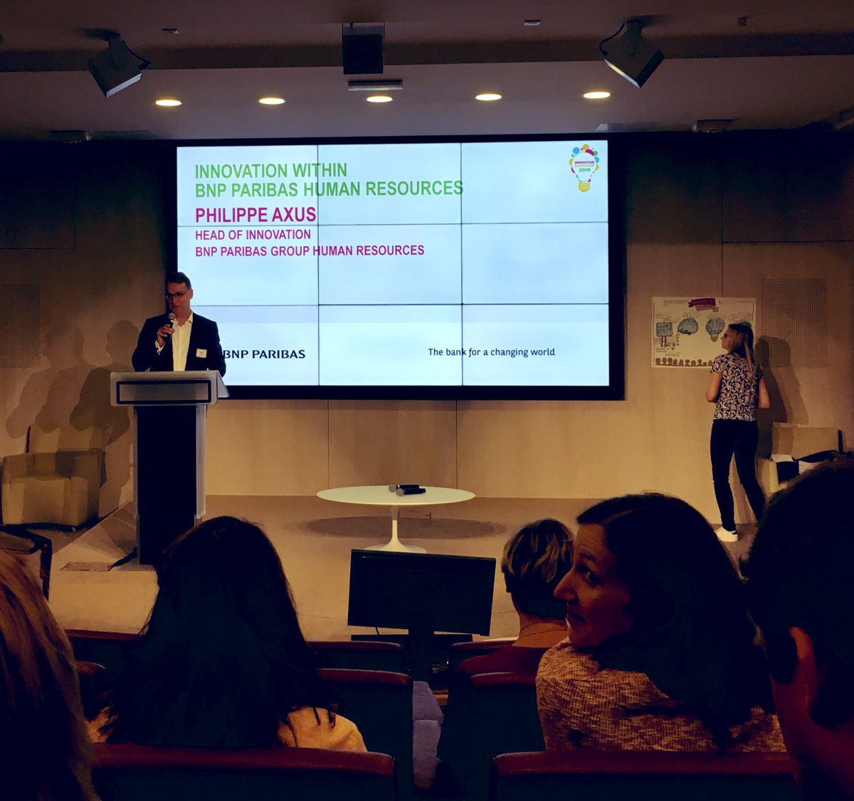 jussonline's tweet photo. « L’innovation dans les RH c’est aussi d’encourager la collaboration, la transversalité et la confiance à travers différents programmes. Anticiper sur le futur et devenir plus agile. » P. Axus Responsable de l’Innovation, RH Groupe BNP Paribas   #innovationbarcamp @BNPPAM_FR https://t.co/lUZFeJvP65