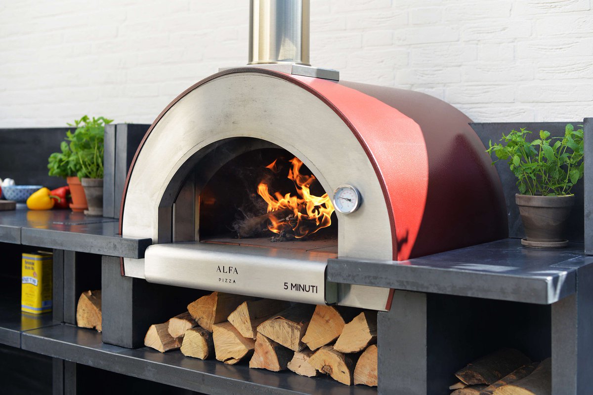 alfaforni_real's tweet photo. For a qualitative leap in your culinary skills, you should look for a performing oven.
Here's some advice: https://t.co/fW2N16qVZ2
#alfaforni #ovens #oven #designandperformance #pizzamakers #pizza #pizzalovers https://t.co/c52kFczHxm