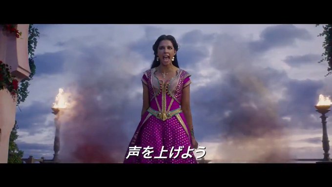 実写アラジンはアニメの行商人 ペドラー がジーニーだったという没になってしまった裏設定を上手く冒頭で再現してるのが粋な演出なんですよ アラジン 金曜ロードshow 実写アラジンはアニメの行商人 ペドラー がジーニーだったという没になってしまった裏設定を上手く冒頭で再現してるのが粋な演出なんですよ アラジン 金曜ロードshow