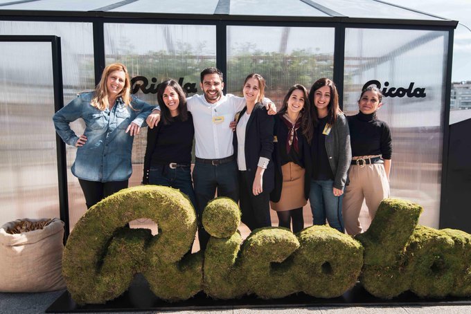 OstresJa's tweet image. Blanquerna : RT ProtocolCat: La SaraEstradaT ha acabat les pràctiques del #MasterProtocolBlanquerna on ha pogut coordinar accions i esdeveniments dirigits a premsa, consumidors, influencers i bloggers. 
Felicitats per la feina feta! #OrgullBlanquerna… )