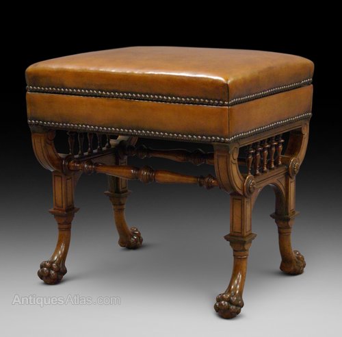 antiques_atlas's tweet photo. A fine carved stool attributed to Shoolbred #Antiques From @MarkGravener1 https://t.co/ze6NL1cpEF #AntiqueFurniture https://t.co/6y3au7C80O https://t.co/SN3WkwHlcy #Shoolbred #antiquestool #antiqueinteriors https://t.co/FNNvTRIWhW