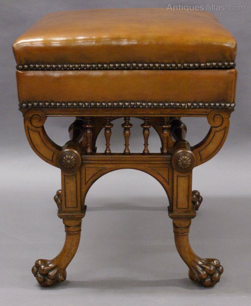 antiques_atlas's tweet photo. A fine carved stool attributed to Shoolbred #Antiques From @MarkGravener1 https://t.co/ze6NL1cpEF #AntiqueFurniture https://t.co/6y3au7C80O https://t.co/SN3WkwHlcy #Shoolbred #antiquestool #antiqueinteriors https://t.co/FNNvTRIWhW