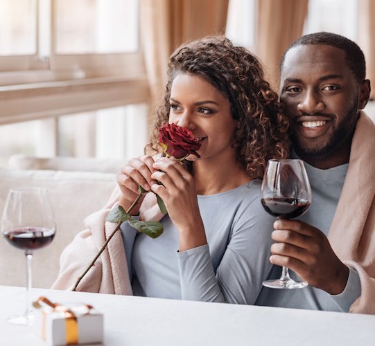 VinhoClic's tweet photo. Dia dos Namorados? Ou Valentne's Day? No fim das contas, o que importa mesmo é a oportunidade de celebrar e abrir um bom vinho com a pessoa amada
#vinhoclic #vinho #DiaDosNamorados https://t.co/vNWGRdoM3A https://t.co/9HiC6uWLSw