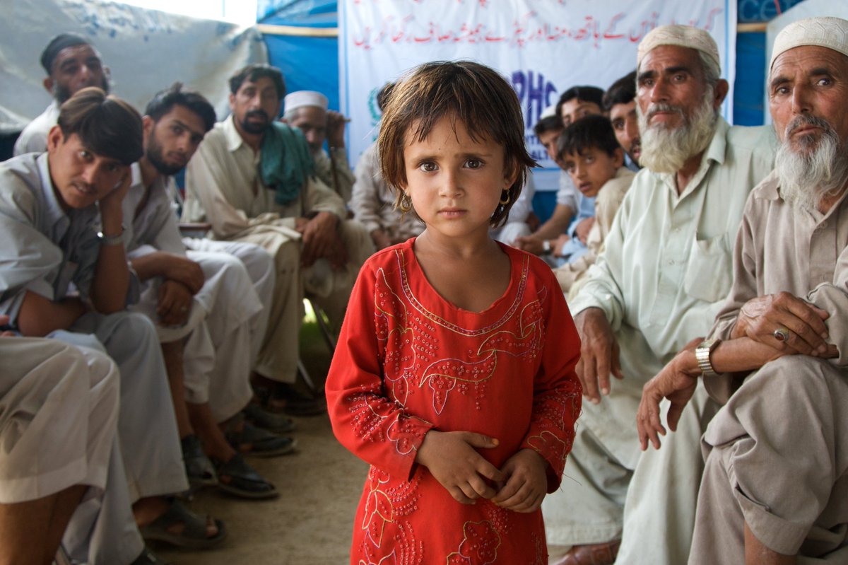 WHO's tweet photo. Among people who have experienced war or other conflict in the previous 10 years, almost 1 in 10 will have a moderate or severe mental disorder. https://t.co/oZq7hp7pVt #LetsTalk https://t.co/J4yB1IOL3y