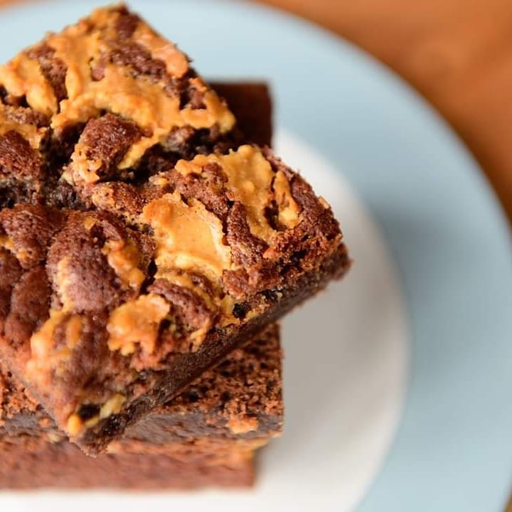 TasteCheshire's tweet photo. .@Alana_Spencer_ 's June Specials are Sticky Treacle Flapjack and Peanut Butter Brownie. You can find Ridiculously Rich Cheshire at our #TCFarmersMarket this Saturday with some Ridiculously Rich By Alana treats
@Ridic_Rich_Ches 
https://t.co/1TilukJ6yN https://t.co/lDDlGfqbzD