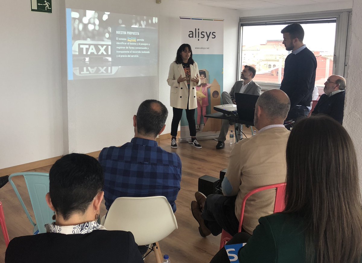 Los retos de #SiSomosInnovación edición Gijón no se han quedado en un mero proyecto. Hoy nuestros ganadores del equipo de <a href="/alisys/">Alisys</a> están presentando su propuesta en la II Meetup Eco Asturias <a href="/Alastria_/">Alastria Blockchain Ecosystem</a> #Blockchain <a href="/Talento_Corp/">Talento Corporativo</a> <a href="/funiovi/">FUO</a> <a href="/GijonImpulsa/">Gijón Impulsa</a>