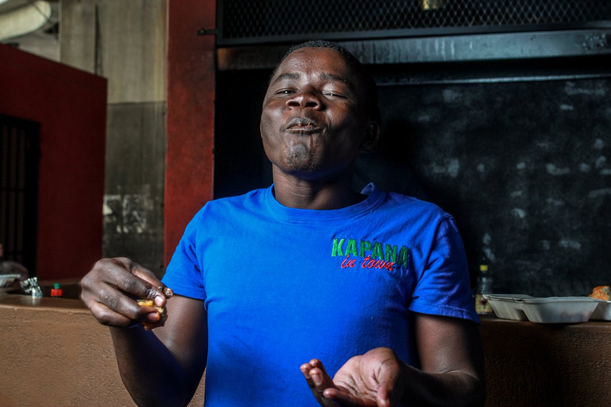 KapanaIntown's tweet image. A very short story.. Our kapana is legit mouth watering.. #KapanaInTown #freesalsa #kapana #food #brandambassador