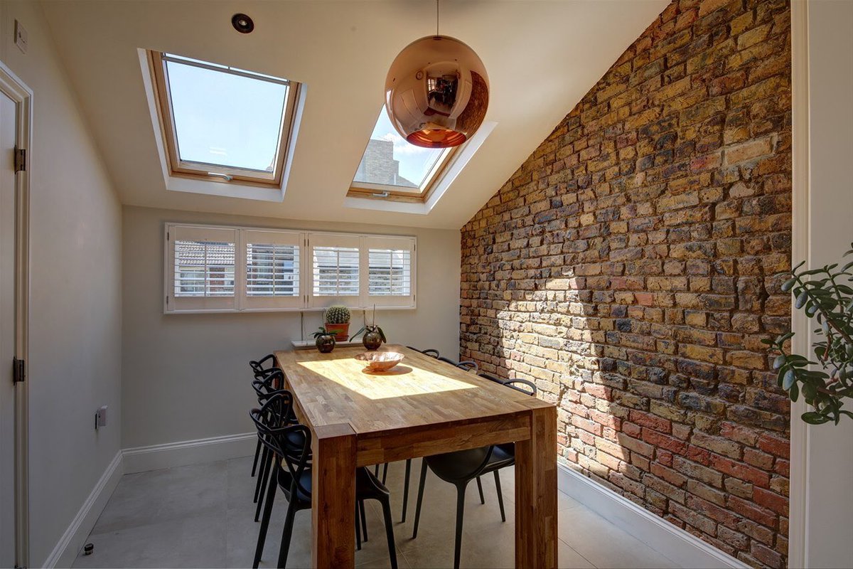 cjamesproperty's tweet image. Stunning 3 bed, 2 bath maisonette for sale in Tooting. High spec throughout 0208 672 7000