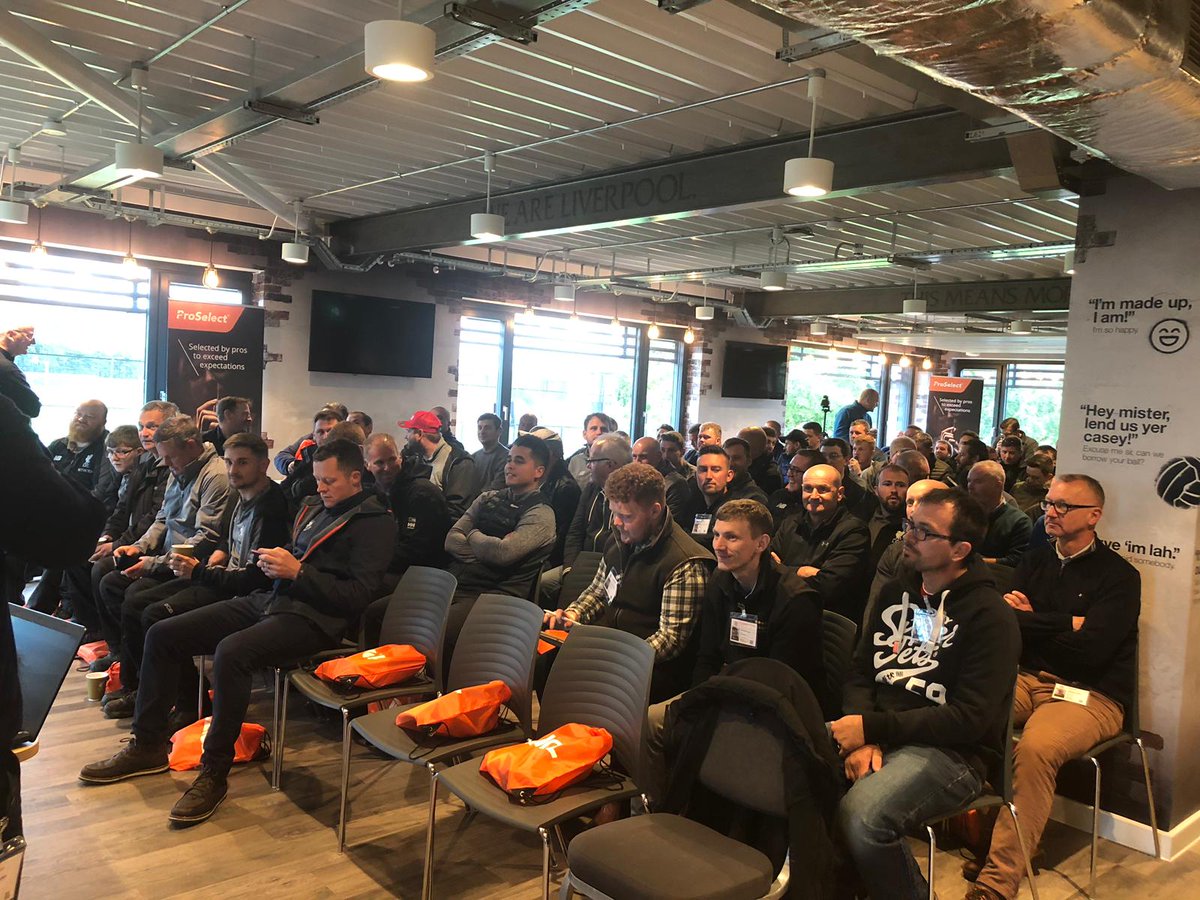 SyngentaTurfUK's tweet photo. "You'll never walk alone"
Especially when Dan has a new company car.
Here he is arriving at @LFC for the next #TurfScienceLite.
Another packed crowd today! https://t.co/hQQcAwEAda