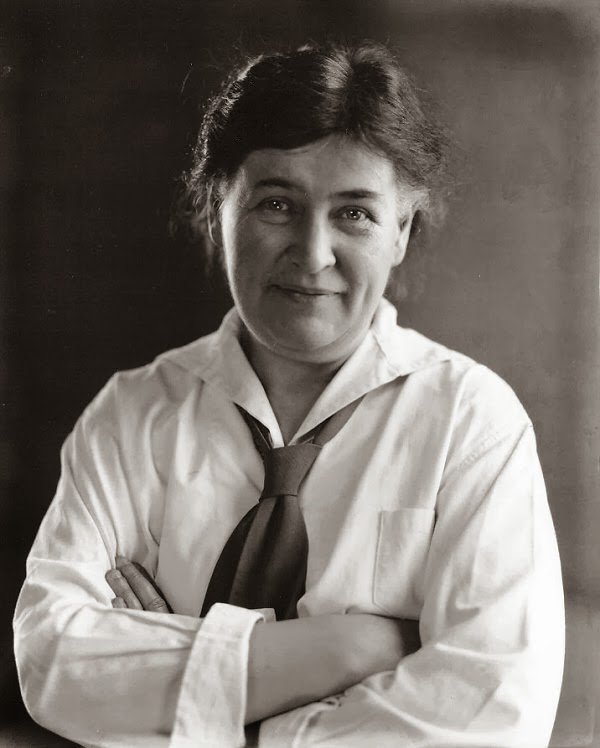 orthveillon's tweet photo. WWrite Now! They were mortal, but they were unconquerable. Willa Cather and WWI -Mark Facknitz https://t.co/QkKrovMyWL #WWI #wherrypilgrim #WrathBT #WLAJournal #TimeNowBlog #CONSEQUENCEM #Stbslam #WordsAfterWar #TheWW1podcast #WillaCatherFdn #HastilyCather #JMU #mcarmystrong https://t.co/4CDs50CvzX