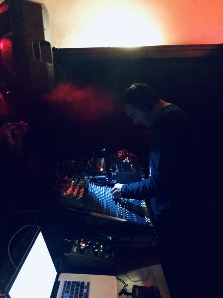 Asférico tweet media