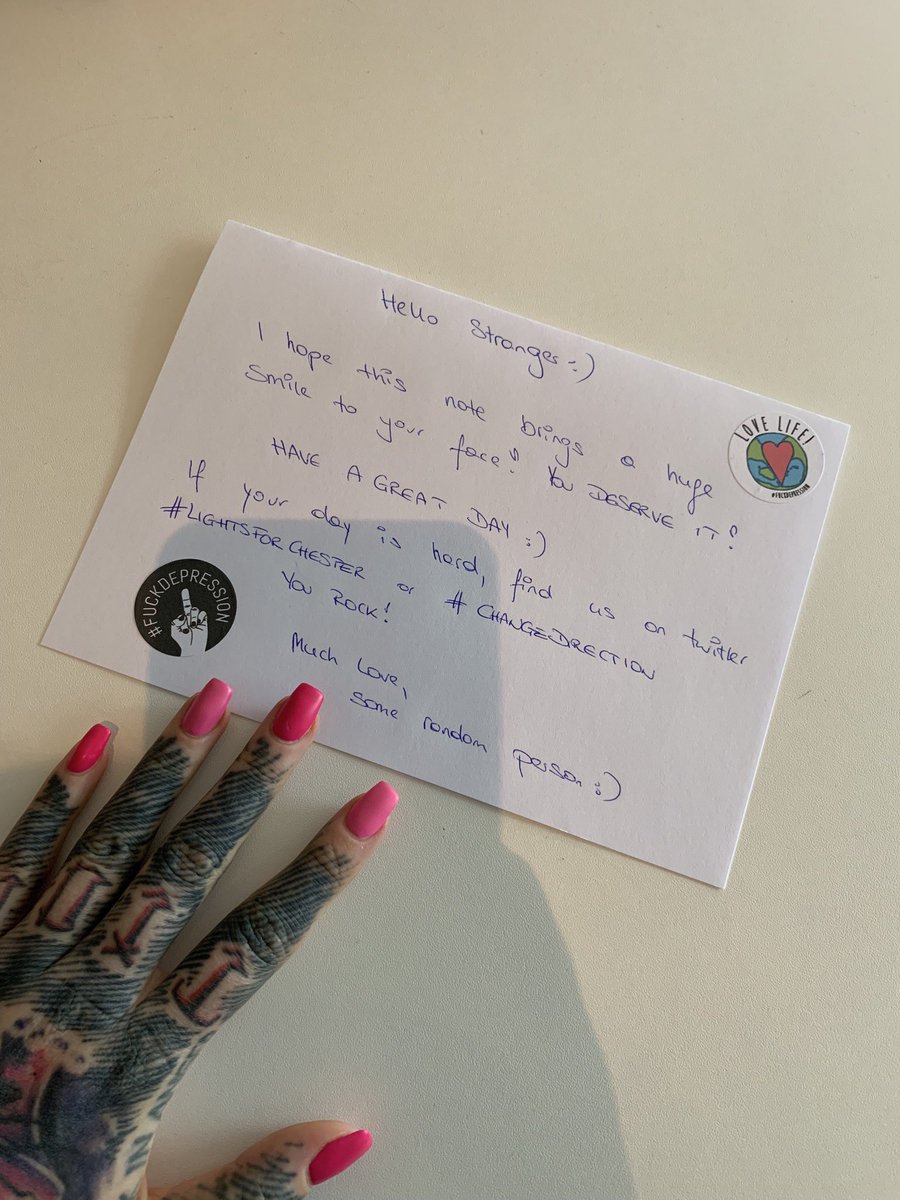 sandymania's tweet image. left some of those at random places this morning! you are loved ❤️ #ChangeDirection #MakeChesterProud #320ChangesDirection #LightsForChester