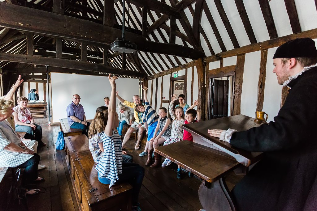 KES_Guildhall's tweet photo. Treat your dad to a #FathersDay outing to remember at Shakespeare's Schoolroom this Sun 16 June and quote #dadsgofree at our reception desk to get free entry for dads and granddads! 🙌#fathersday2019 #thanksdad.  Further info: https://t.co/NJJcEmuXNY https://t.co/81hjuQm11G
