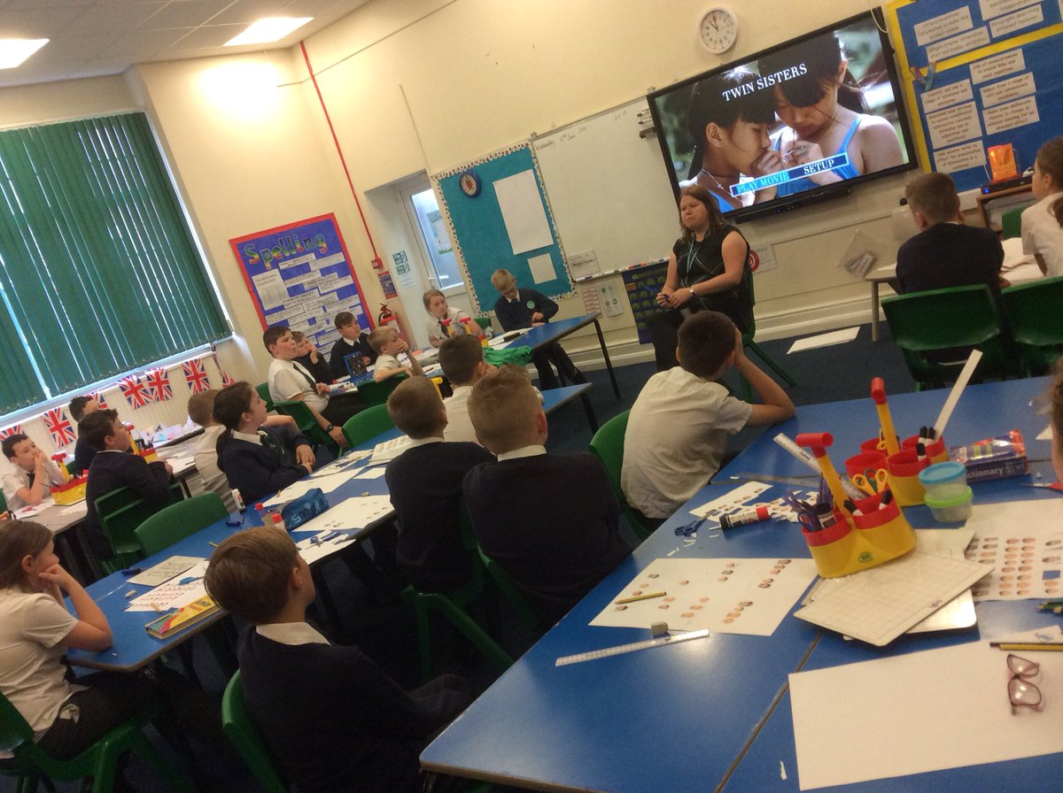 ASAleavers2019's tweet photo. Year 6 are finding out about DNA and nature v nurture! #lovinglearning https://t.co/YqFJZCs0lc