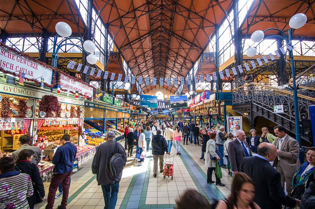 lonelyplanet's tweet photo. From markets and mausoleums to memorable hikes and mummified hands, here are 15 of the best free things to do in Budapest: https://t.co/IhaPidrIy0 https://t.co/7t9giVqeXS
