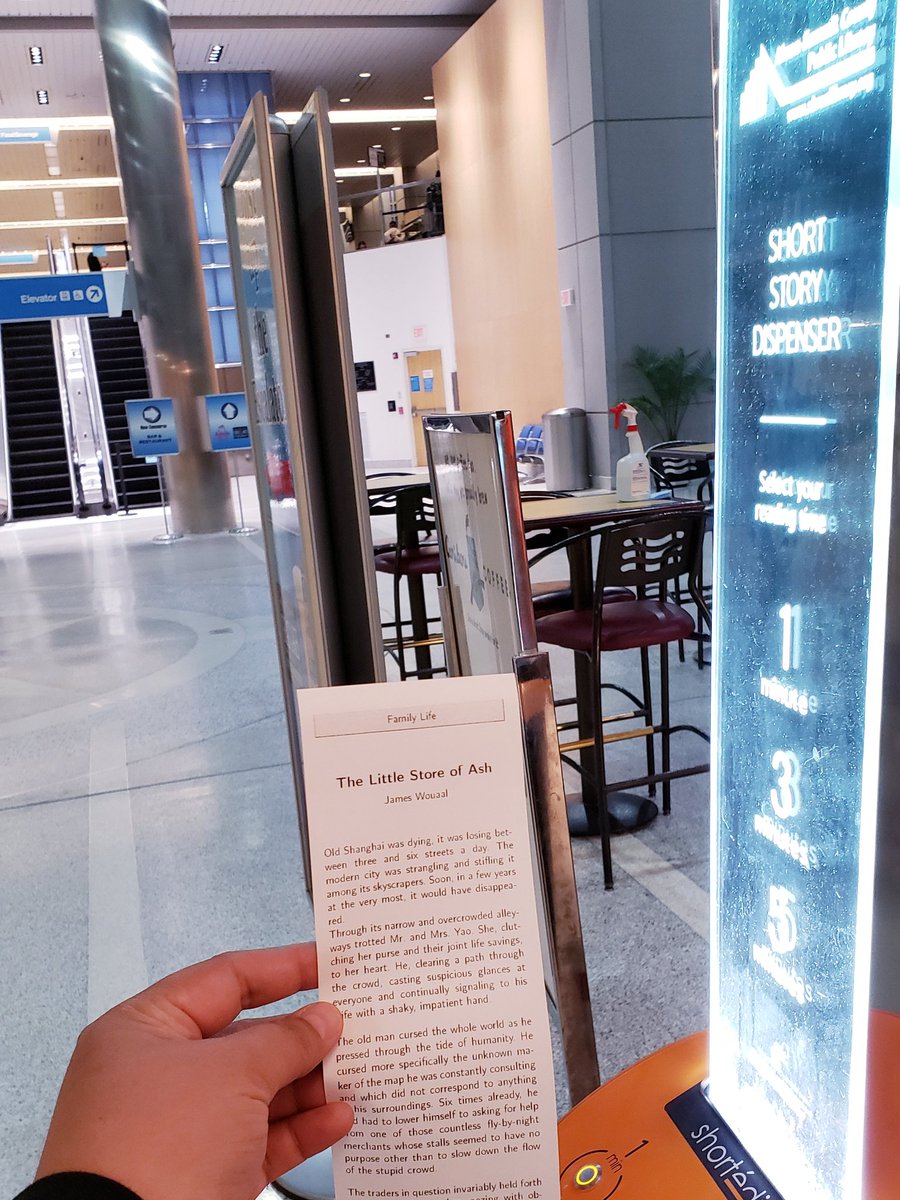 A nice surprise this am at @CAKairport on my way to Chicago for @StriveTogether's  #PortalActionGroup meeting. Got a 5 min short story; perfect since I forgot my earbuds. Thanks @akronlibrary & @knightfdn! #knightcities