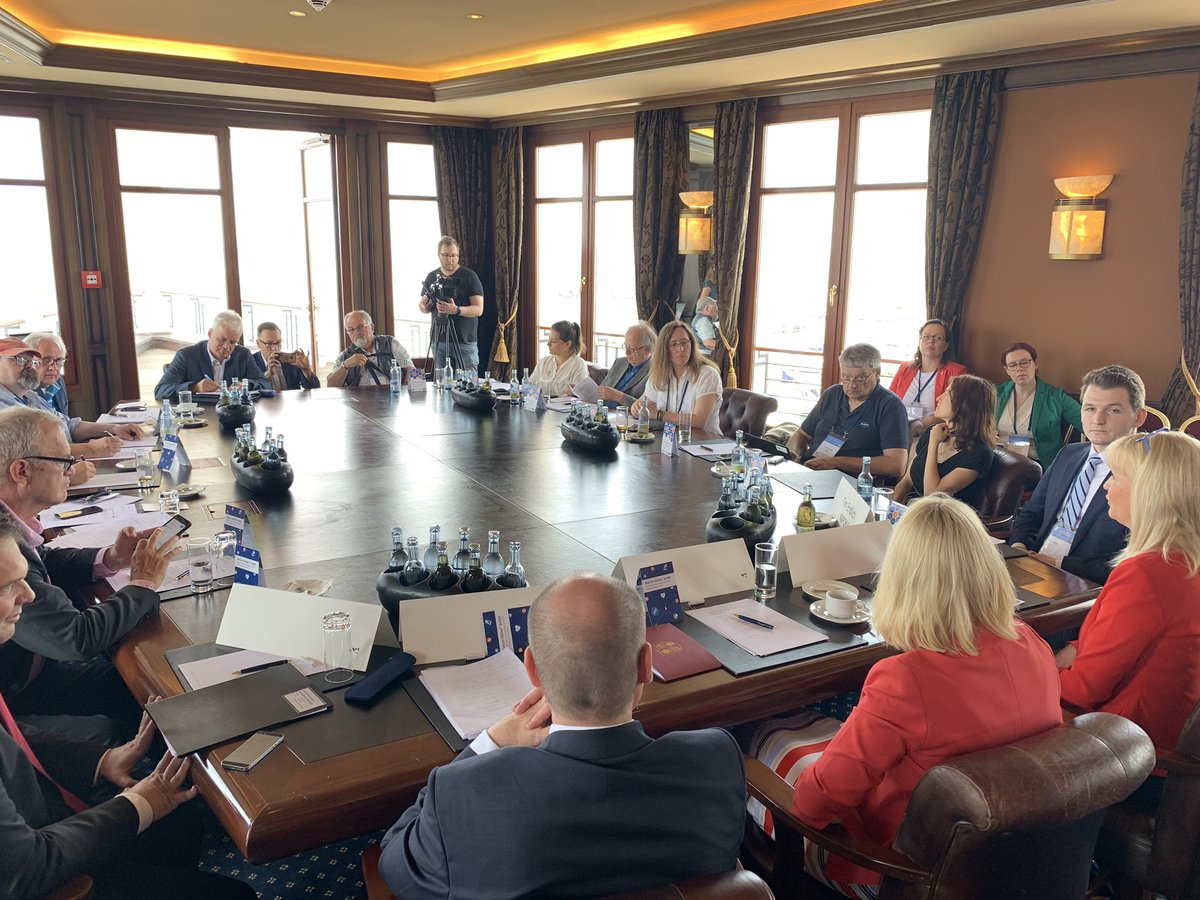 MirjamBauer tweet media