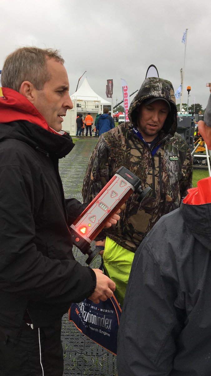 TradeSurvey's tweet photo. Day 2 @Plantworx2019 👷🏻‍♂️👍🏼

#leicaconstruction #leicamachinereceiver #incabdisplay https://t.co/5UIufJdynv