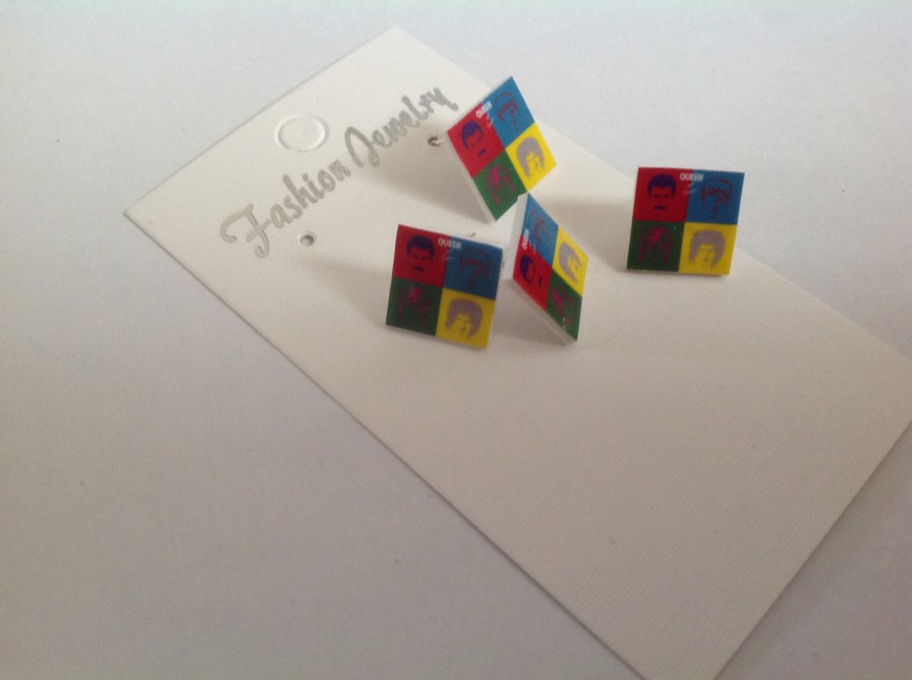 ukearrings's tweet photo. I'm #giving away a random pair of earrings to a #follower when I hit 500 followers please #retweet and #follow to be in with a chance of #winning #ukearrings #giveaway #free https://t.co/cMj28NH6bE
