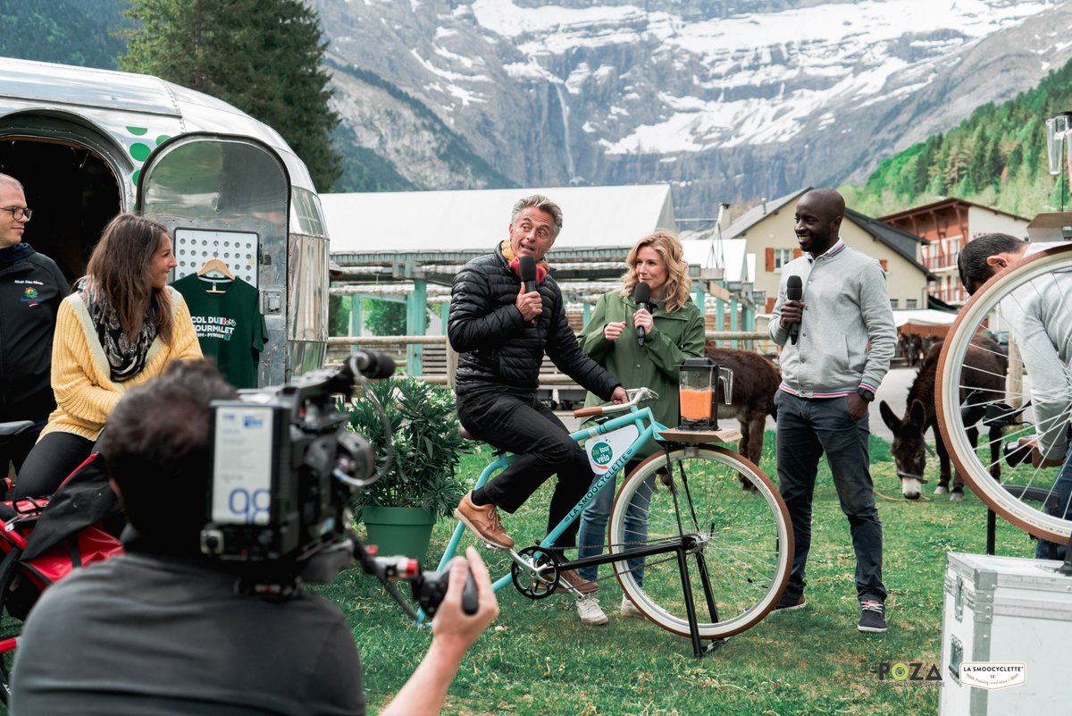 Smoocyclette's tweet photo. 📽️Retour de tournage à #Gavarnie avec Gérard Holtz et @LouiseEkland 😉🚵‍♂️

#Smoocyclette #AuTourDuVelo #nature #media #cyclisme #startup #innovation #madeinfrance #sport #rh #design #paysbasque #nutrition #sante #velo #animation #Bayonne #Bearn #Pau #Paris #qvt #rse #TourdeFrance https://t.co/mbZeZcUfUJ