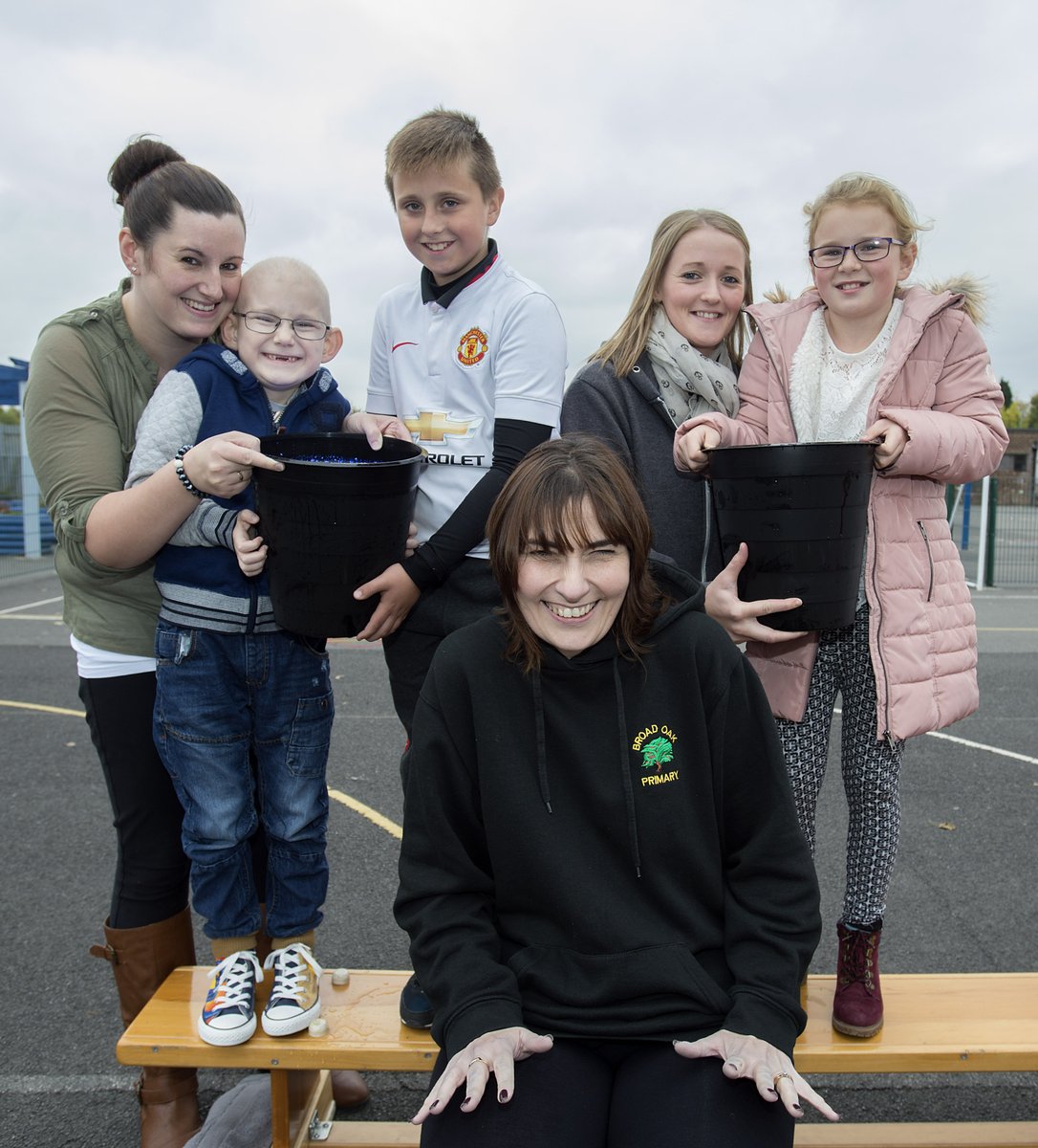 sthelenscouncil's tweet photo. The @StevePrescott1 Bridge will be lit green this evening, the favourite colour of Broad Oak Primary School pupil Alex Prescott, who sadly passed away one year ago today after a long battle with leukaemia. https://t.co/JApsUMDJsw